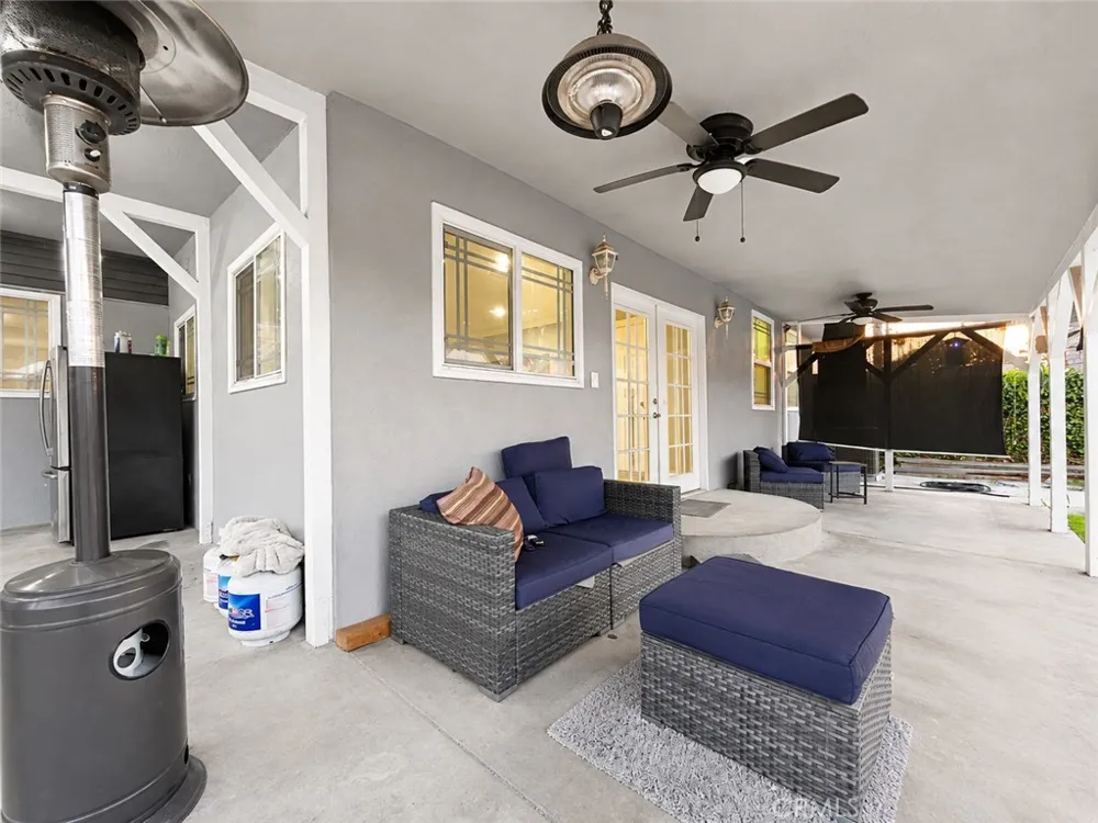 1437 E Vine West Covina, CA 91791