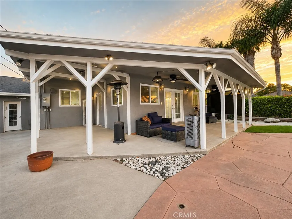 1437 E Vine West Covina, CA 91791