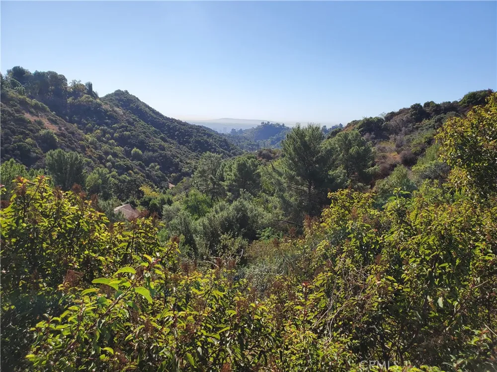 Beverly Glen Boulevard Bel Air, CA 90077