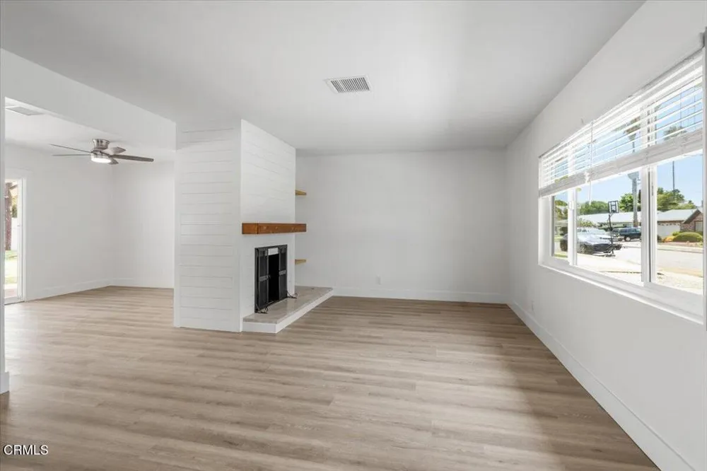 554 Dorena Drive Newbury Park, CA 91320