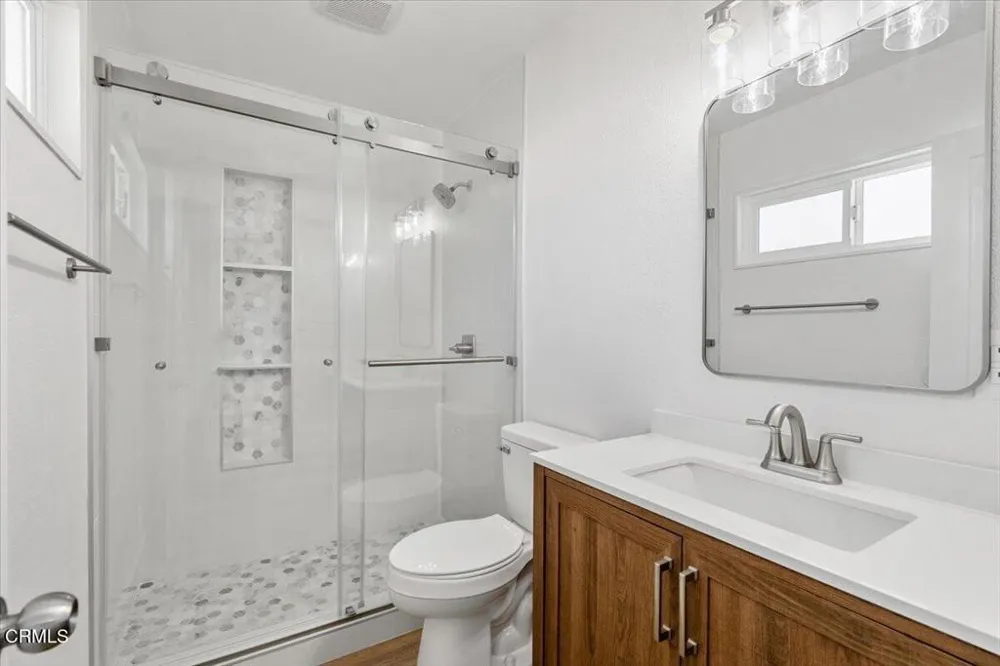 554 Dorena Drive Newbury Park, CA 91320