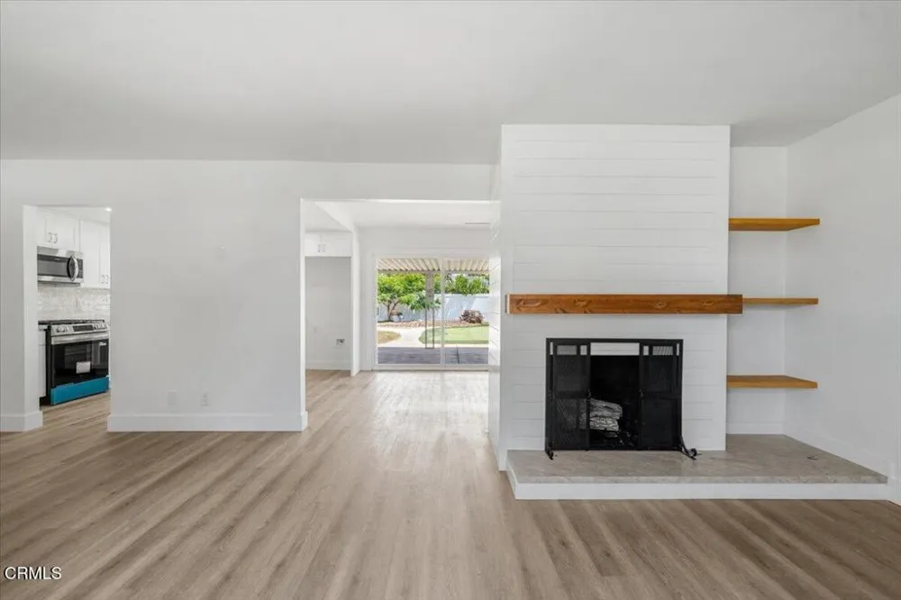 554 Dorena Drive Newbury Park, CA 91320
