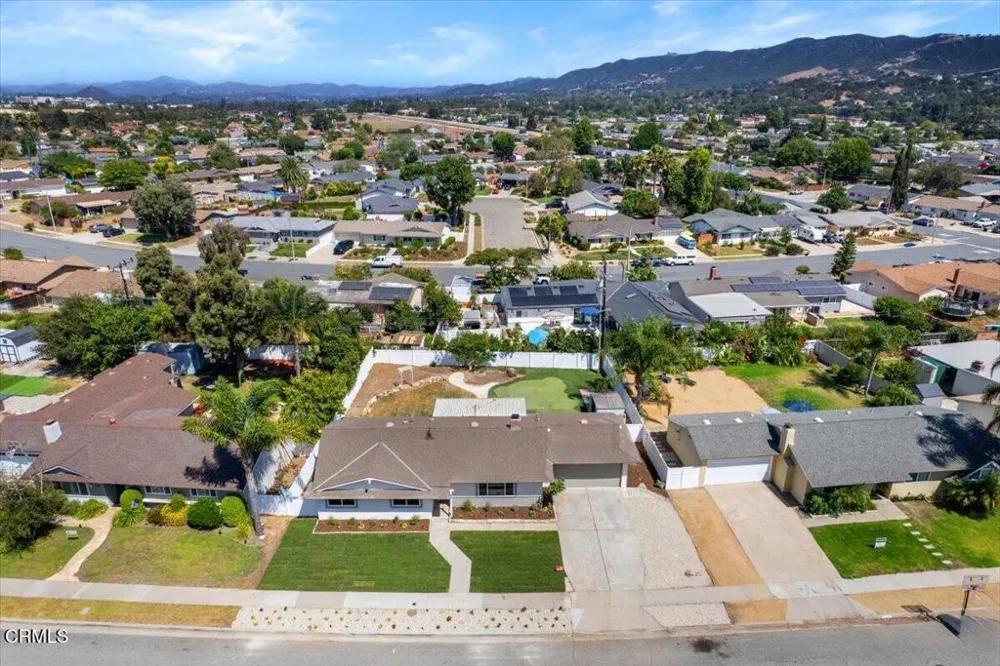 554 Dorena Drive Newbury Park, CA 91320