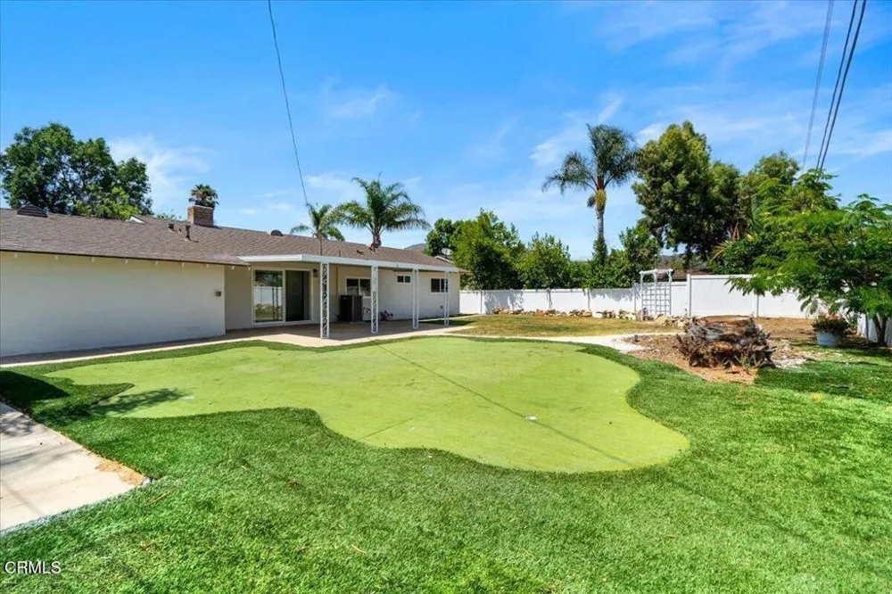 554 Dorena Drive Newbury Park, CA 91320