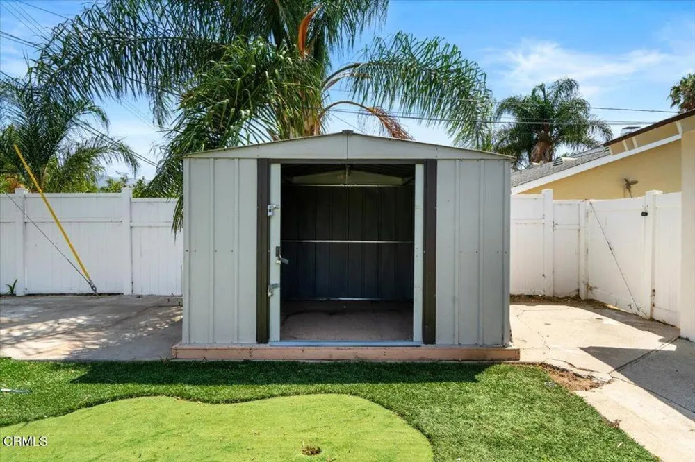 554 Dorena Drive Newbury Park, CA 91320