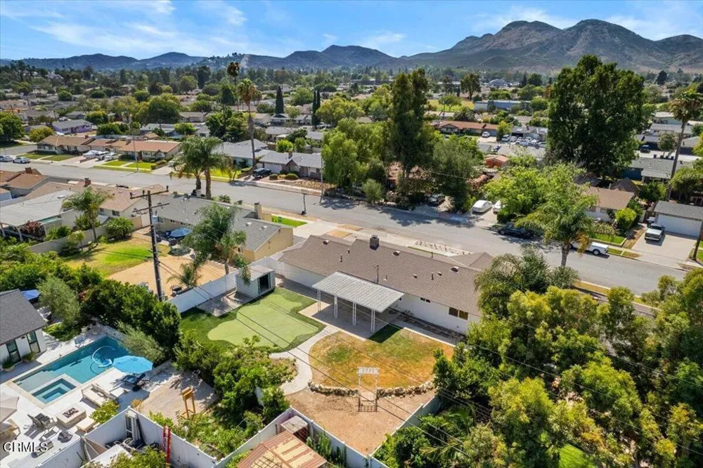 554 Dorena Drive Newbury Park, CA 91320