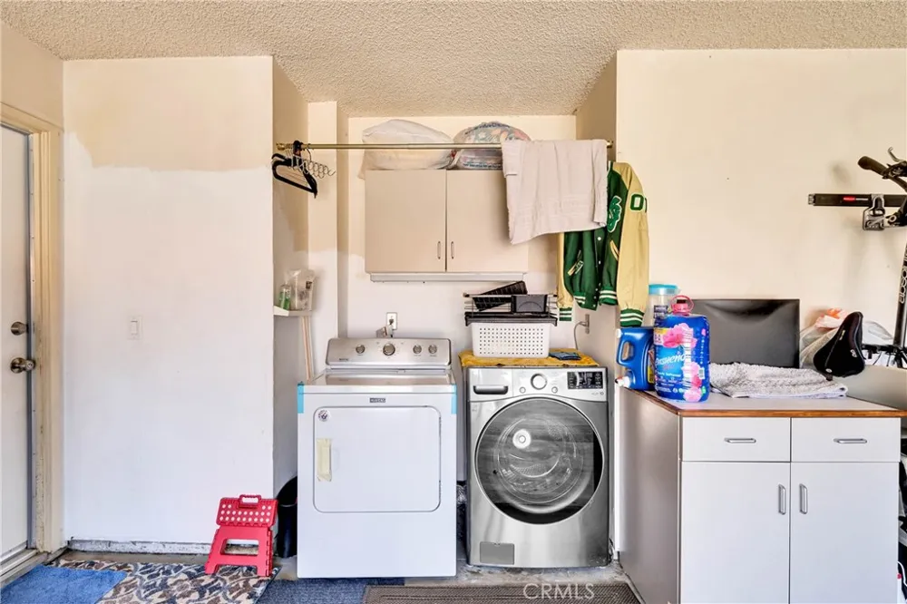 37050 Jenna Lane Palmdale, CA 93550