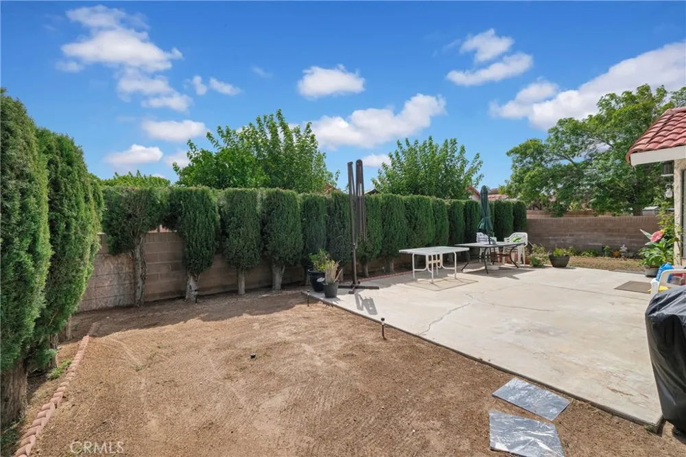 37050 Jenna Lane Palmdale, CA 93550
