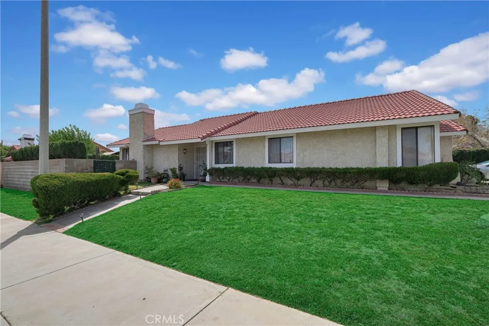 37050 Jenna Lane Palmdale, CA 93550