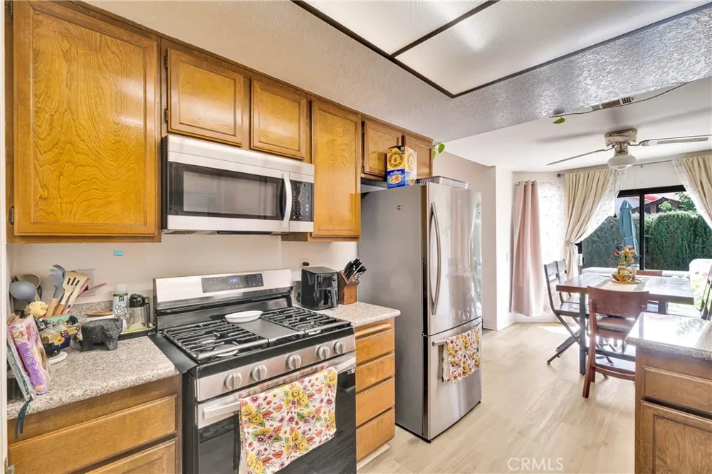 37050 Jenna Lane Palmdale, CA 93550