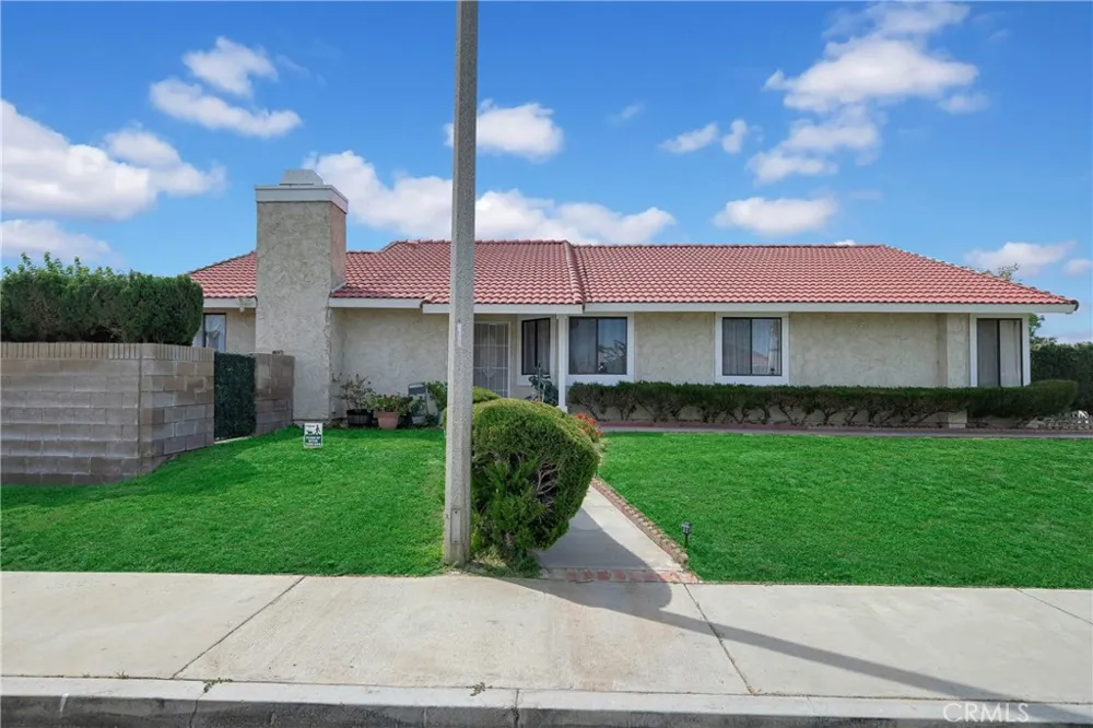 37050 Jenna Lane Palmdale, CA 93550