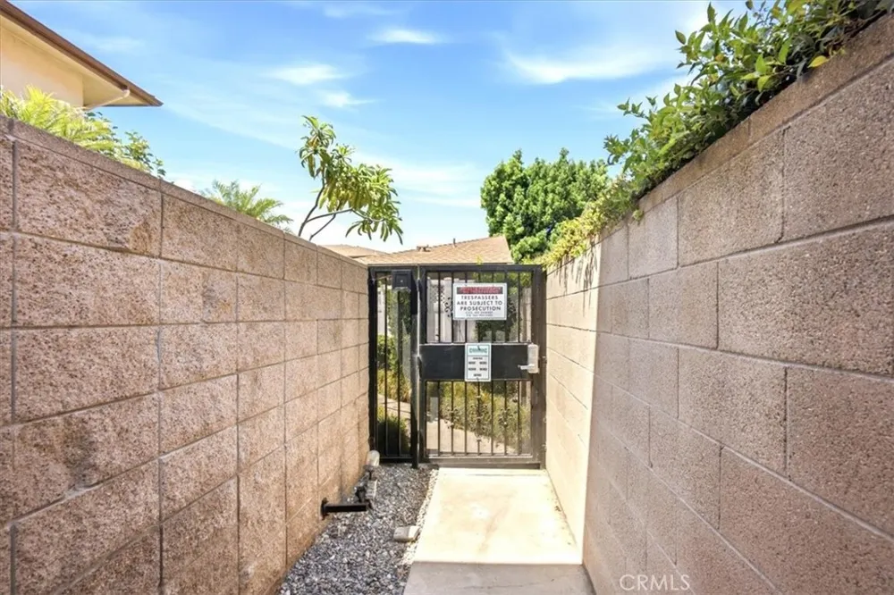 10365 Downey Avenue Downey, CA 90241