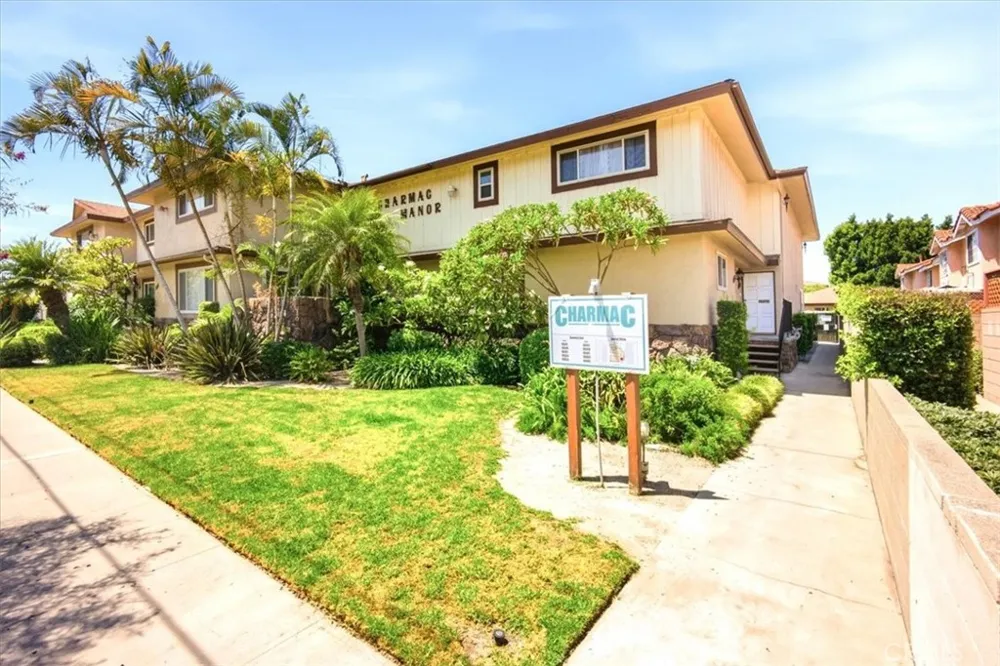 10365 Downey Avenue Downey, CA 90241