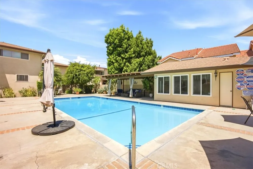 10365 Downey Avenue Downey, CA 90241