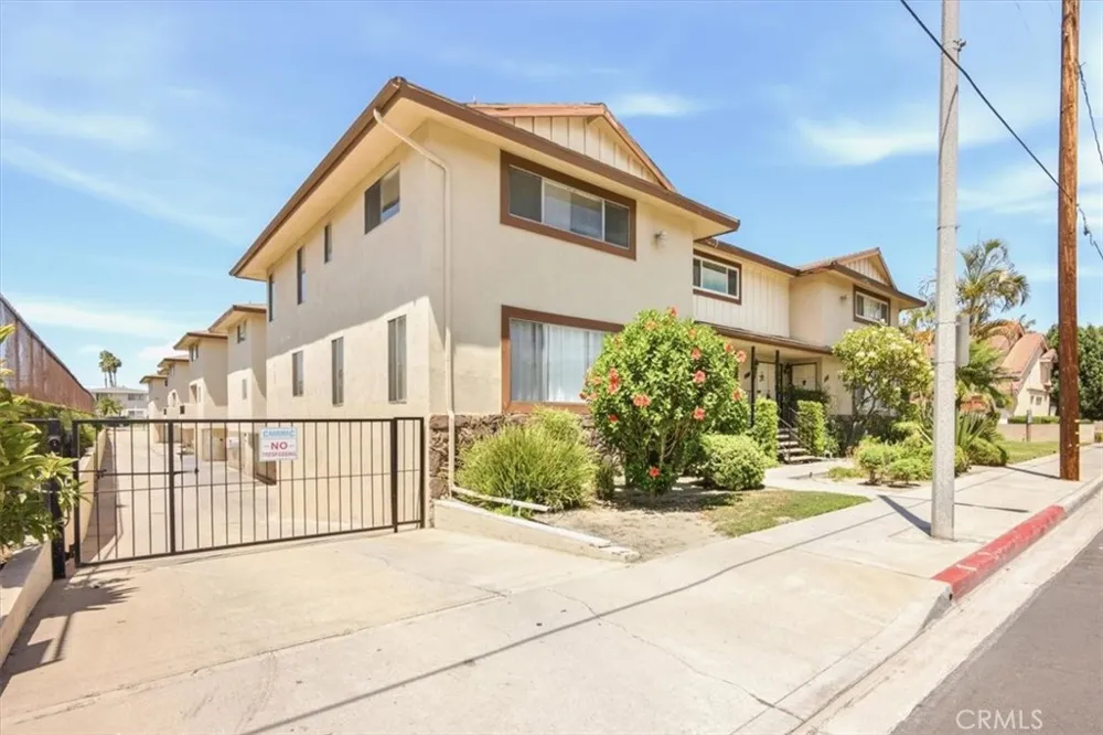 10365 Downey Avenue Downey, CA 90241