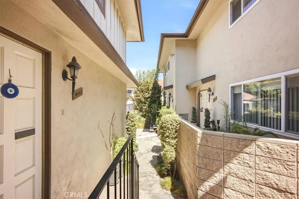 10365 Downey Avenue Downey, CA 90241