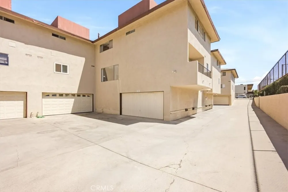 10365 Downey Avenue Downey, CA 90241