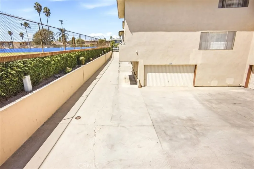 10365 Downey Avenue Downey, CA 90241
