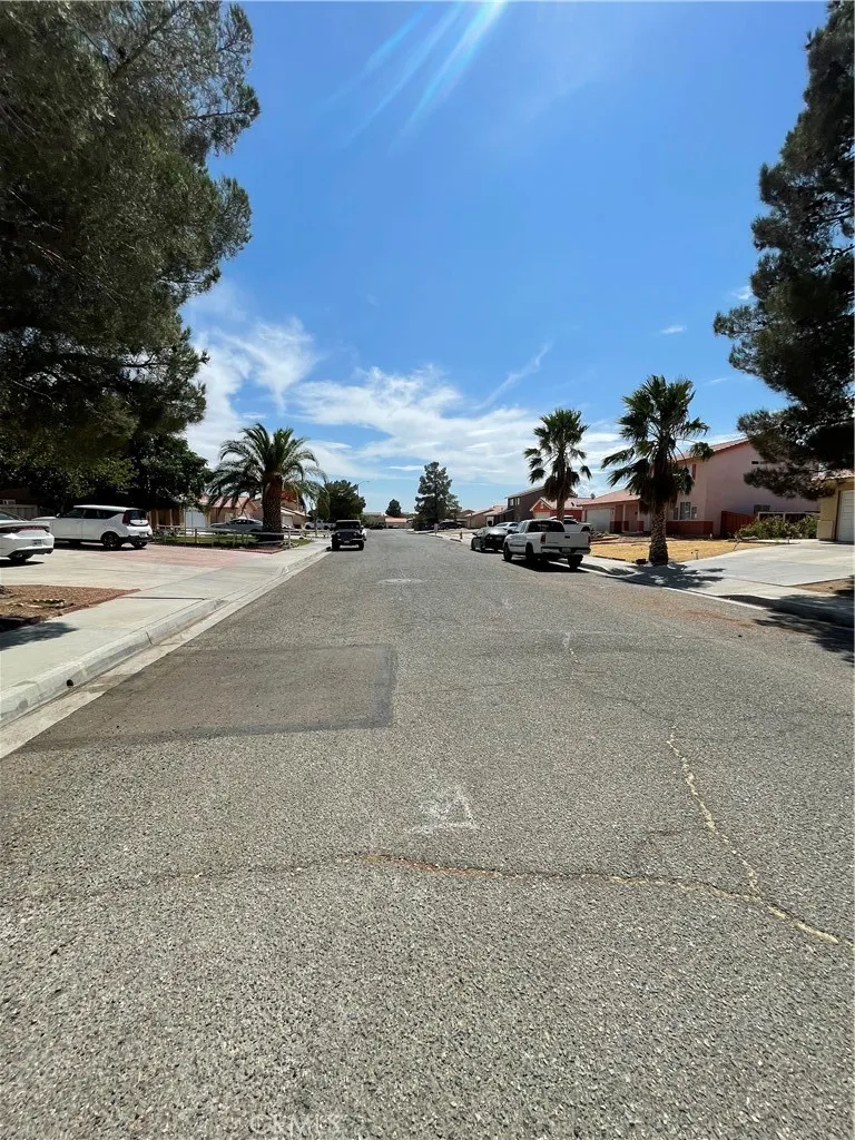 10800 Gates Adelanto, CA 92301