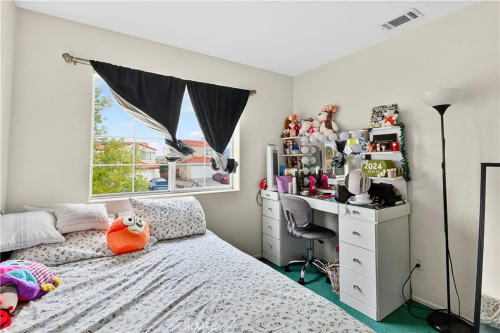 12824 Appian Victorville, CA 92395