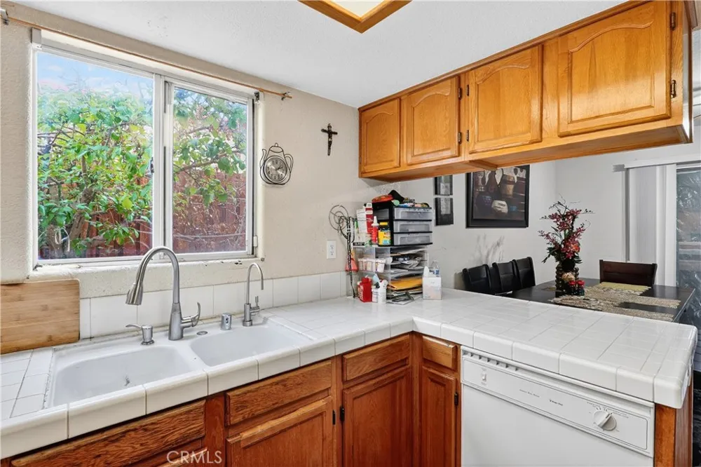 12824 Appian Victorville, CA 92395