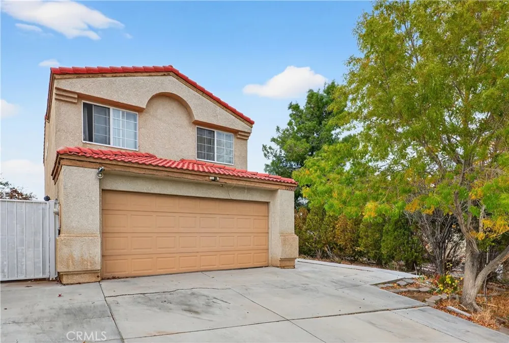 12824 Appian Victorville, CA 92395
