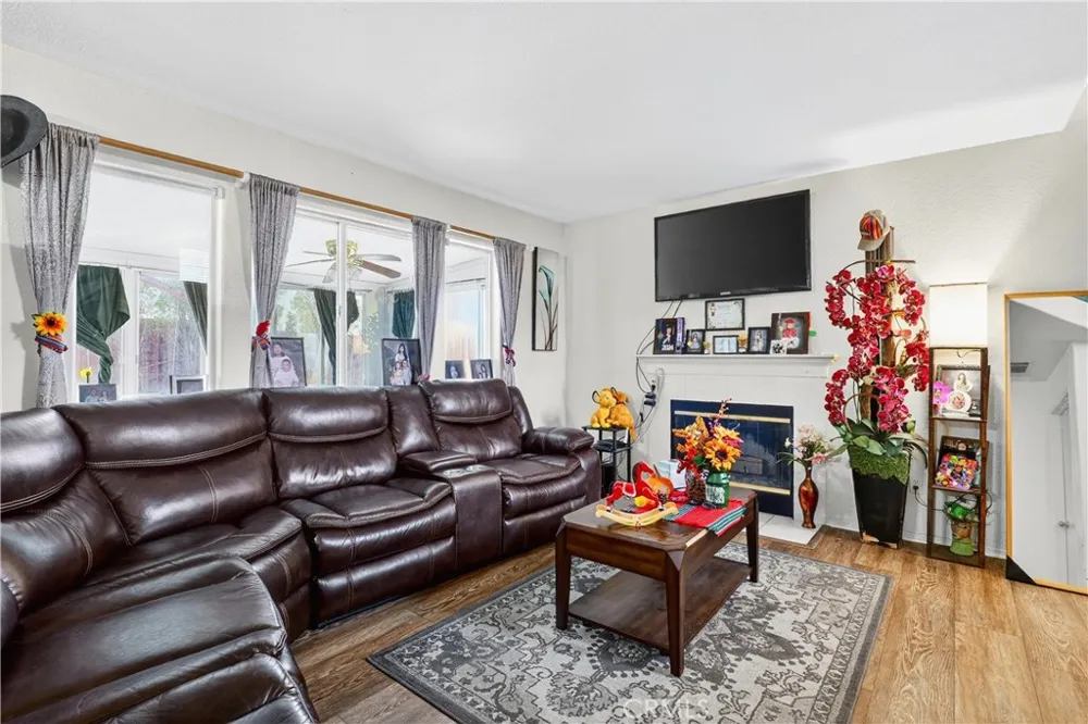 12824 Appian Victorville, CA 92395