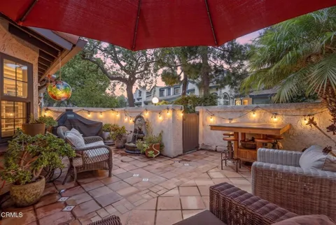 483 Las Palomas Drive