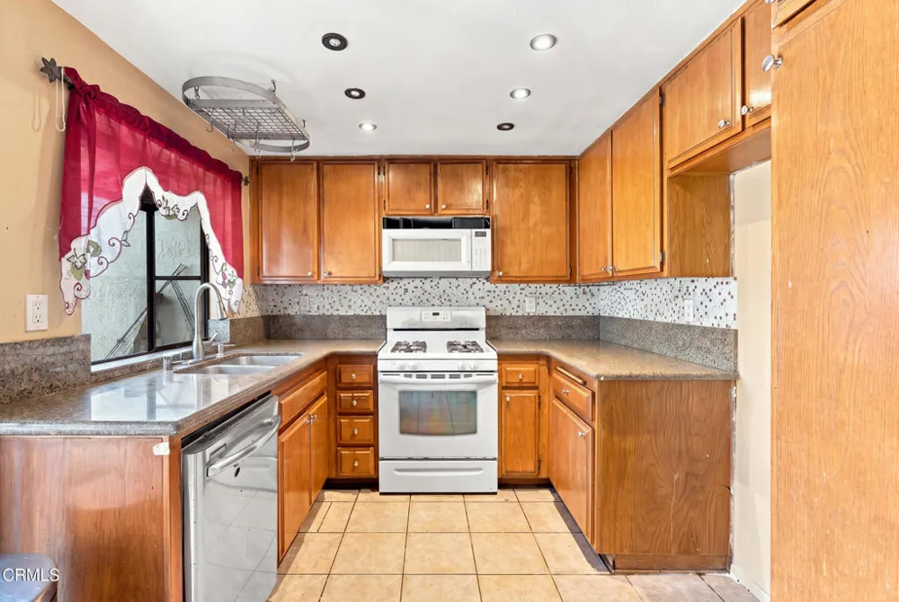 3534 Olds Road Oxnard, CA 93033
