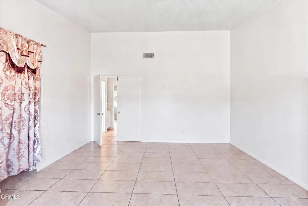 3534 Olds Road Oxnard, CA 93033