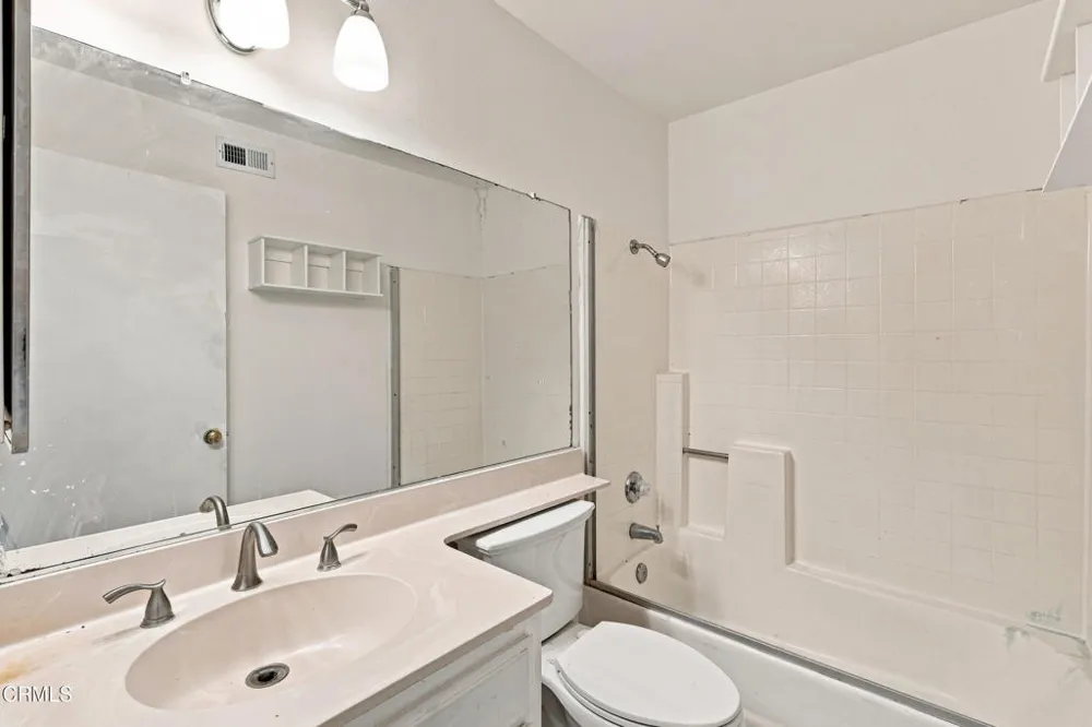 3534 Olds Road Oxnard, CA 93033