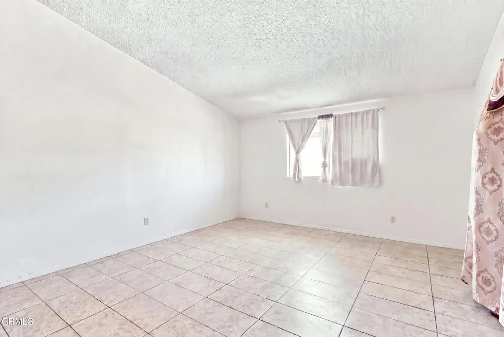 3534 Olds Road Oxnard, CA 93033