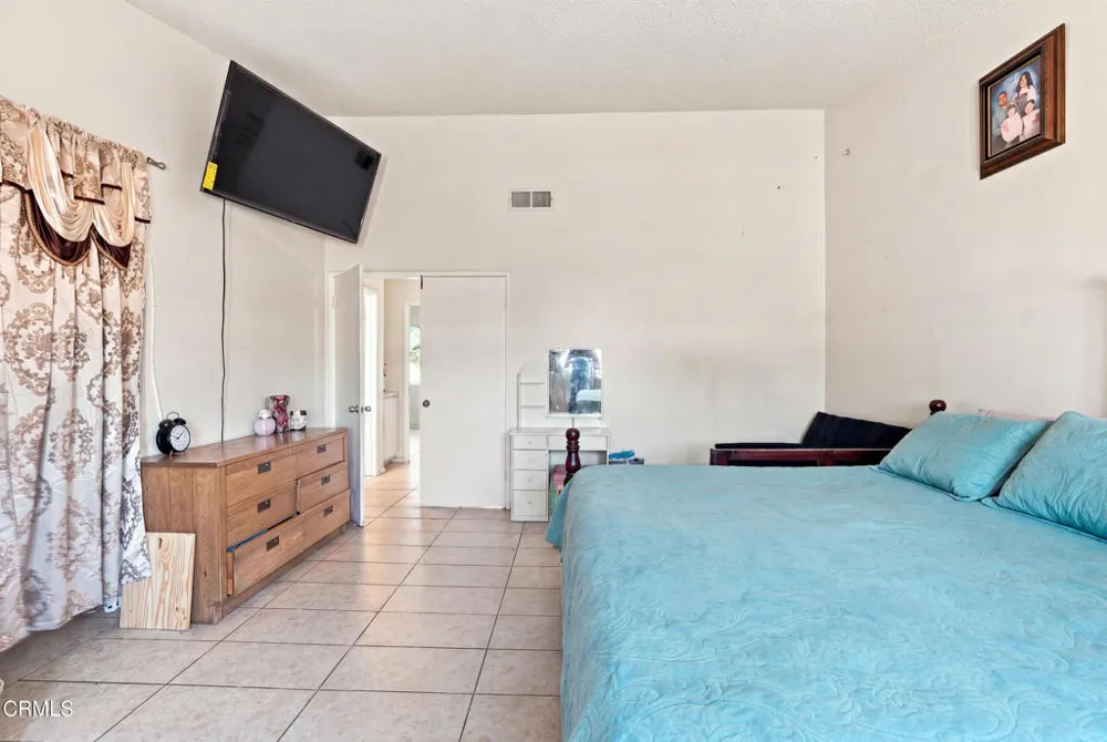 3534 Olds Road Oxnard, CA 93033