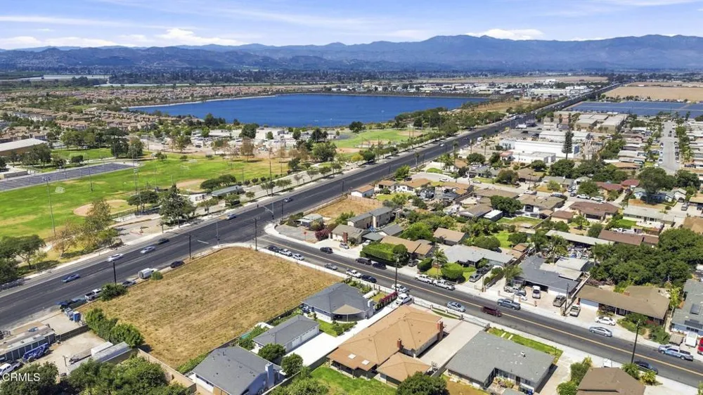 105 Walnut Drive Oxnard, CA 93036