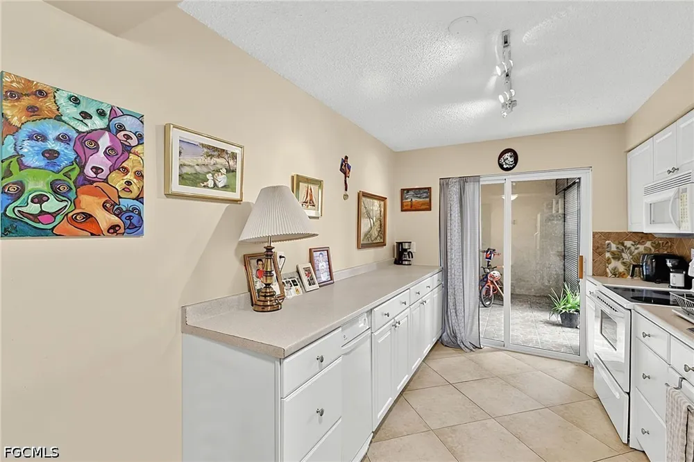 Shorewood Lane #206 Fort Myers, FL 33907