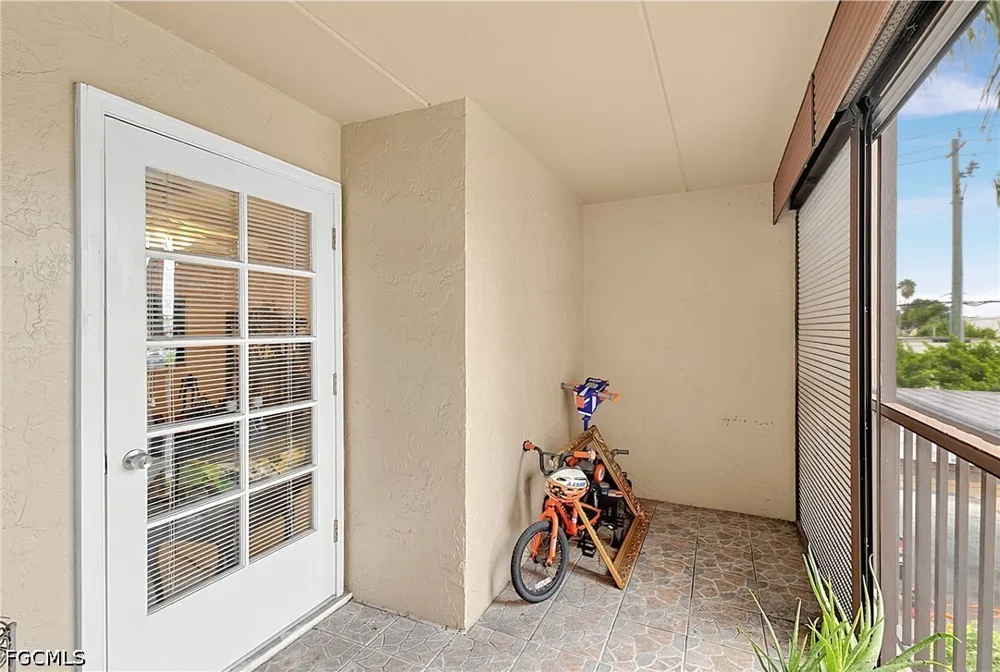 Shorewood Lane #206 Fort Myers, FL 33907