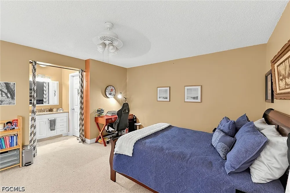 Shorewood Lane #206 Fort Myers, FL 33907
