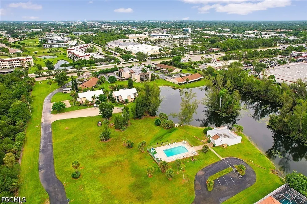 Shorewood Lane #206 Fort Myers, FL 33907