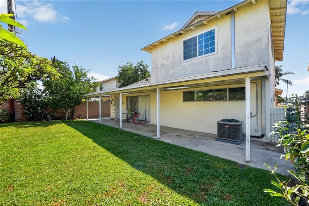 10445 Valley View Avenue Whittier, CA 90604