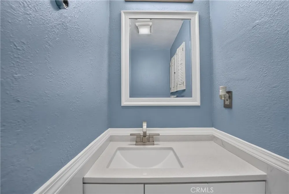 10445 Valley View Avenue Whittier, CA 90604