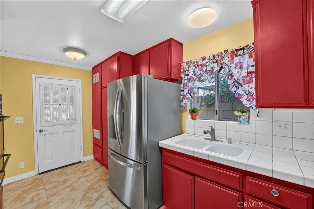10445 Valley View Avenue Whittier, CA 90604