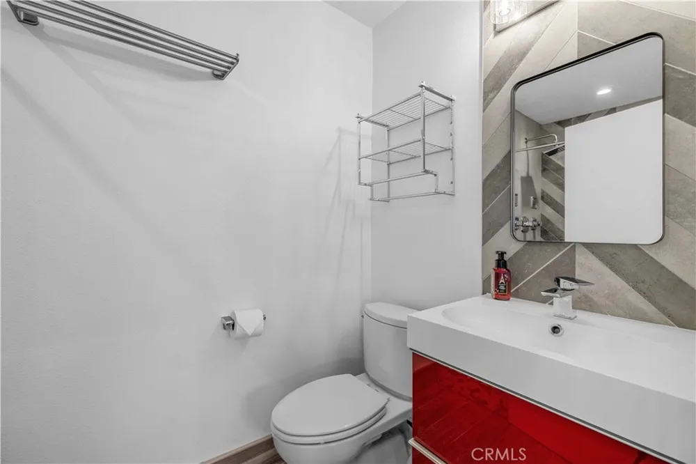 3843 Marber Long Beach, CA 90808
