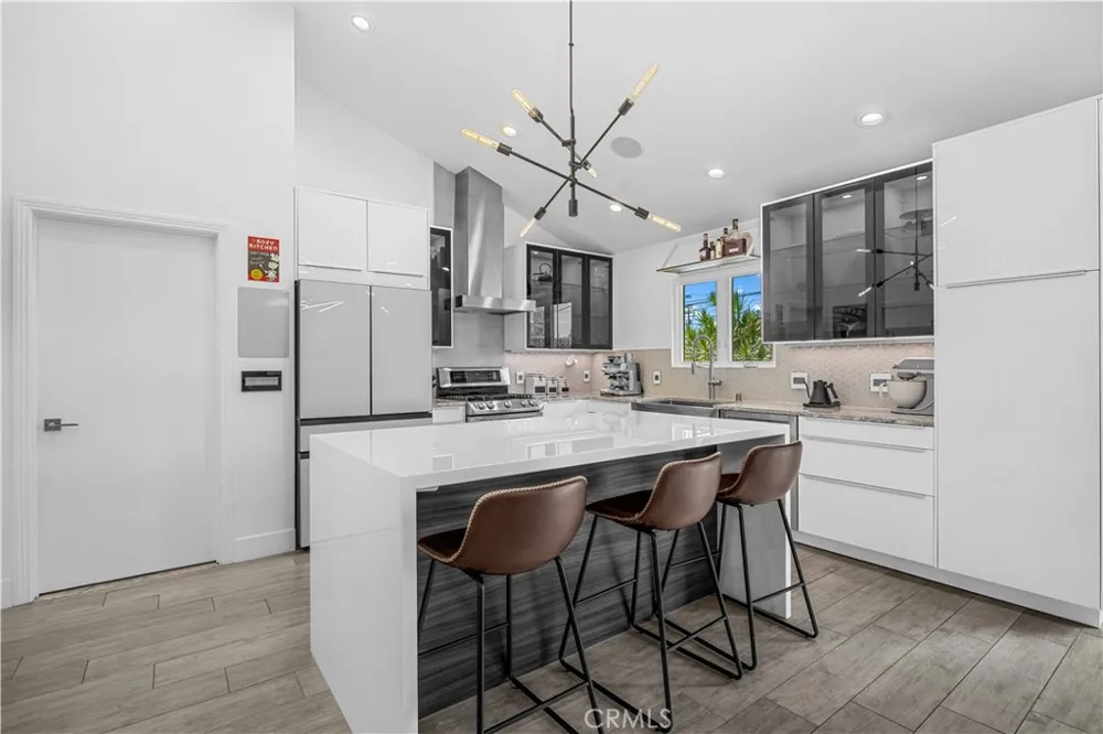3843 Marber Long Beach, CA 90808