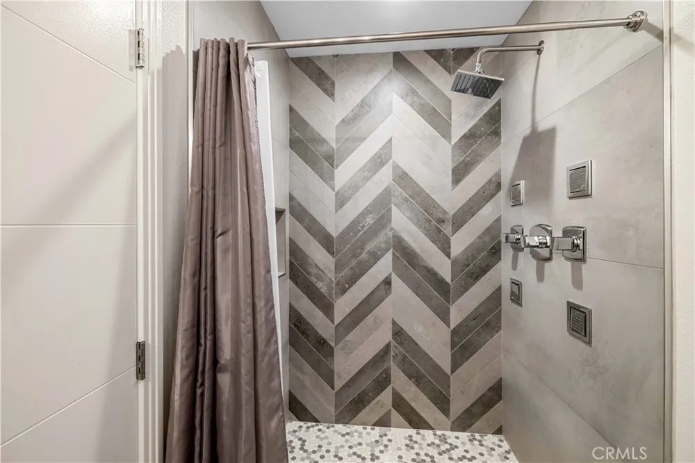 3843 Marber Long Beach, CA 90808
