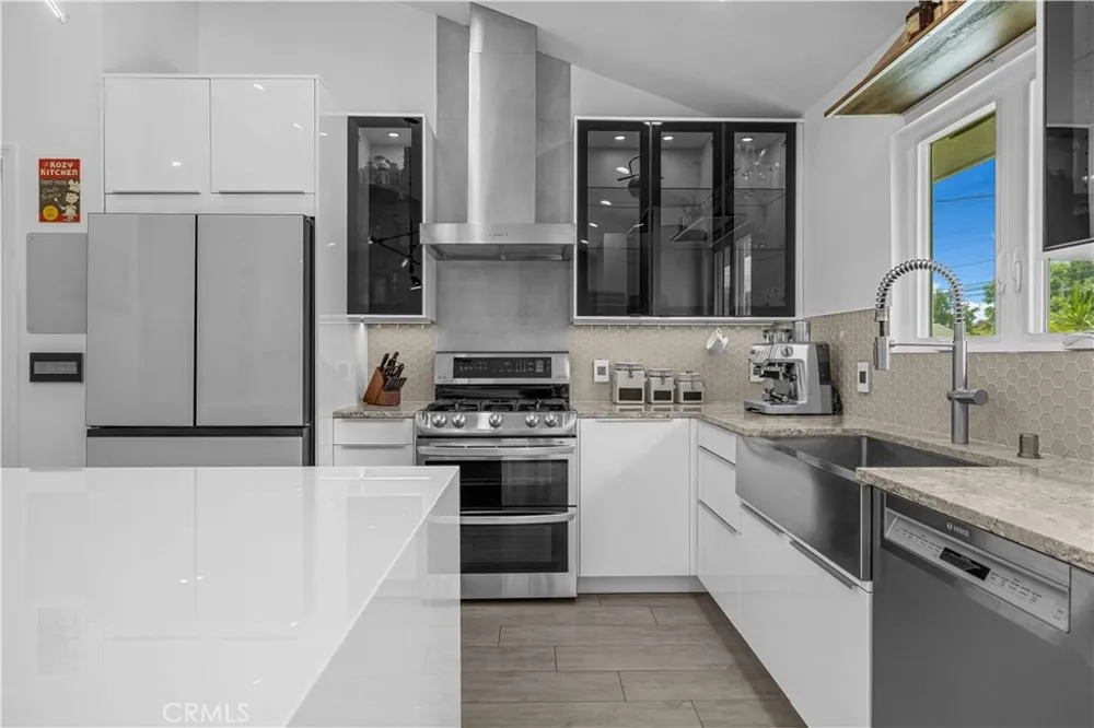 3843 Marber Long Beach, CA 90808