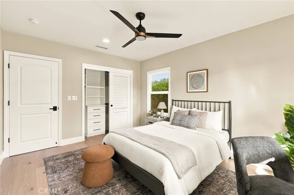 226 Santa Isabel Ave Costa Mesa, CA 92627