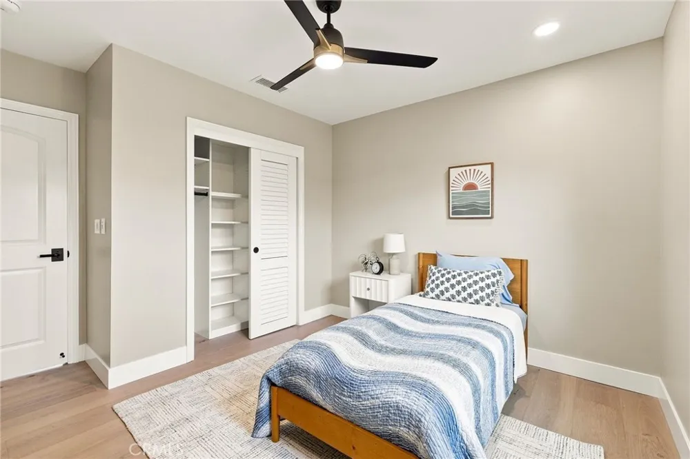 226 Santa Isabel Ave Costa Mesa, CA 92627