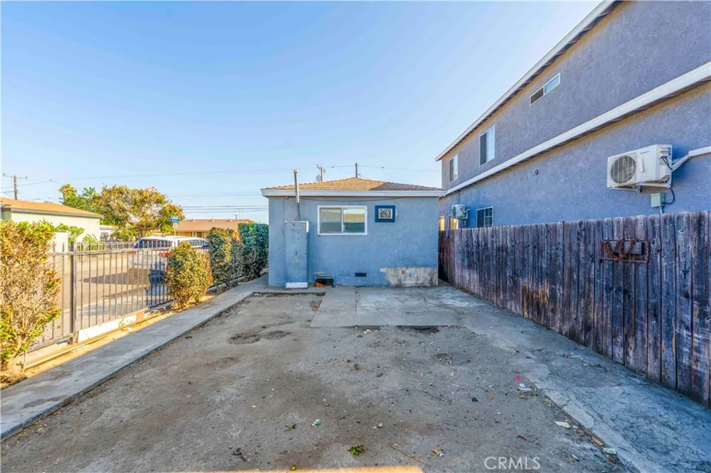 11967 Barnwall Norwalk, CA 90650
