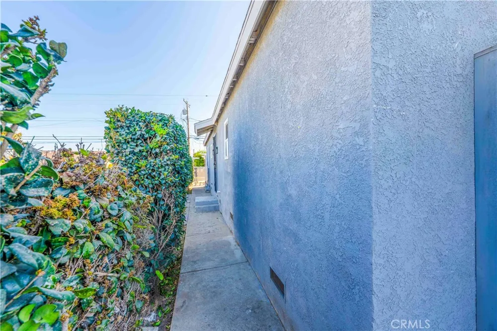 11967 Barnwall Norwalk, CA 90650