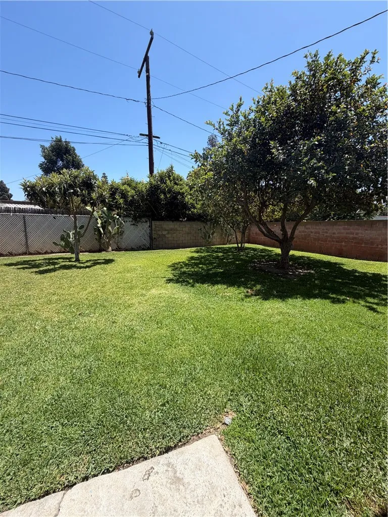10445 Rose Hedge Drive Whittier, CA 90606